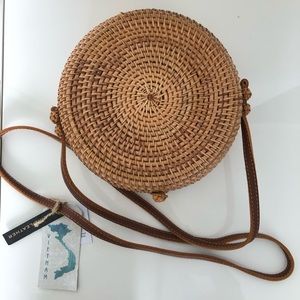 (NWT) Round Crossbody